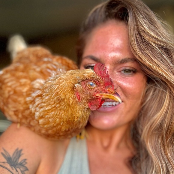 Meet your Posher, Nicolette - Picture 15 of 15